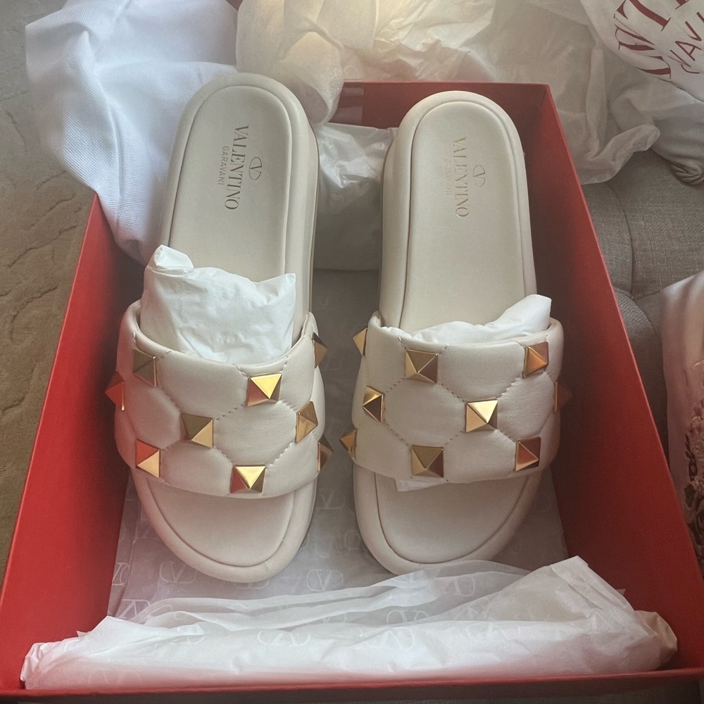 Valentino rockstuf mules brand nwt